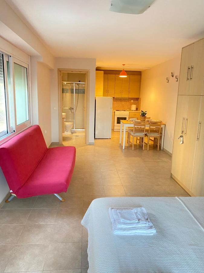 Seaside One-Bedroom On Chalkis المظهر الخارجي الصورة